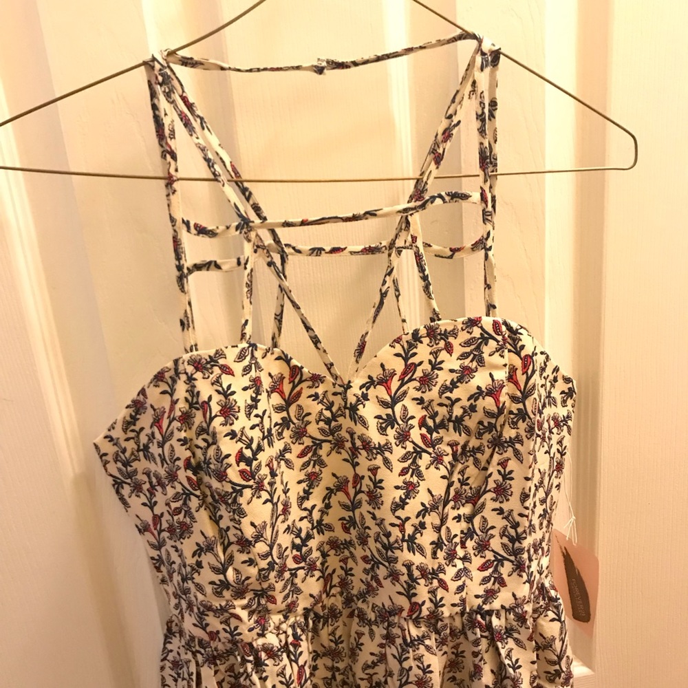 Forever 21 Contemporary Strappy Floral Dress